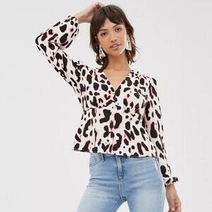 River Island Vneck Blouse in Leopard Print Long Sleeve